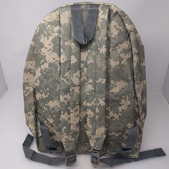 Camo backpack (D5) - Picture 3 of 8